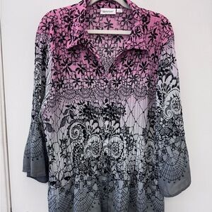Avenue Size 18/20 Pink and Gray Ombre Floral Blouse